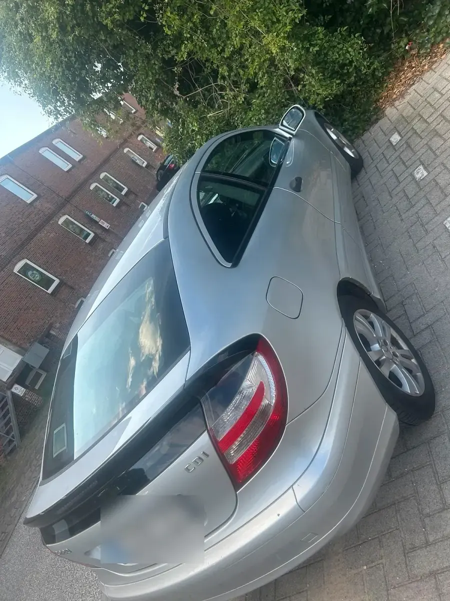 Gebraucht Mercedes C220 150 PS (110 kW) 2005 Silber Coupé