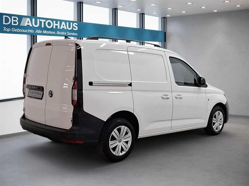 Gebraucht VW Caddy 102 PS (75 kW) 2023 Weiß Van / Kleinbus