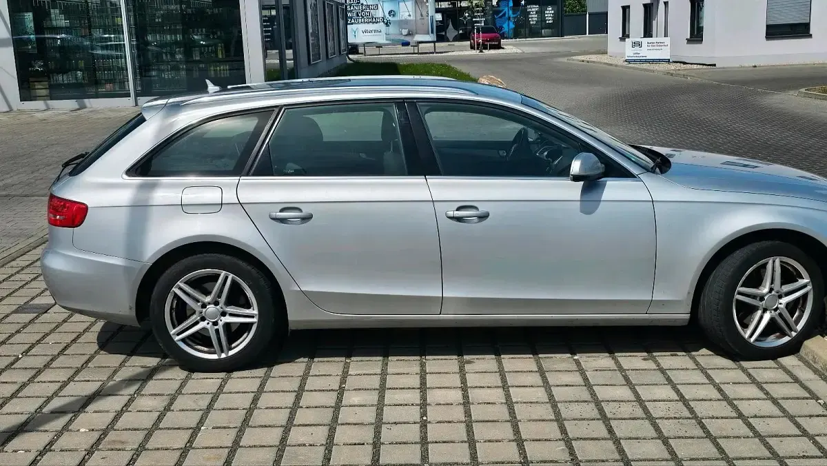 Używany Audi A4 143 KM (105 kW) 2011 Srebrny Kombi