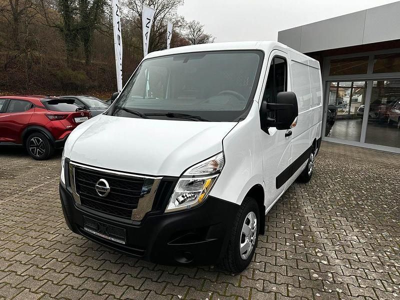 Weis Gebraucht 2021 Nissan NV400 Van | 19.990 € (Fairer Preis) - Bild 1/4
