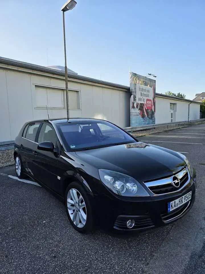 Gebraucht Opel Signum 150 PS (110 kW) 2005 Kleinwagen