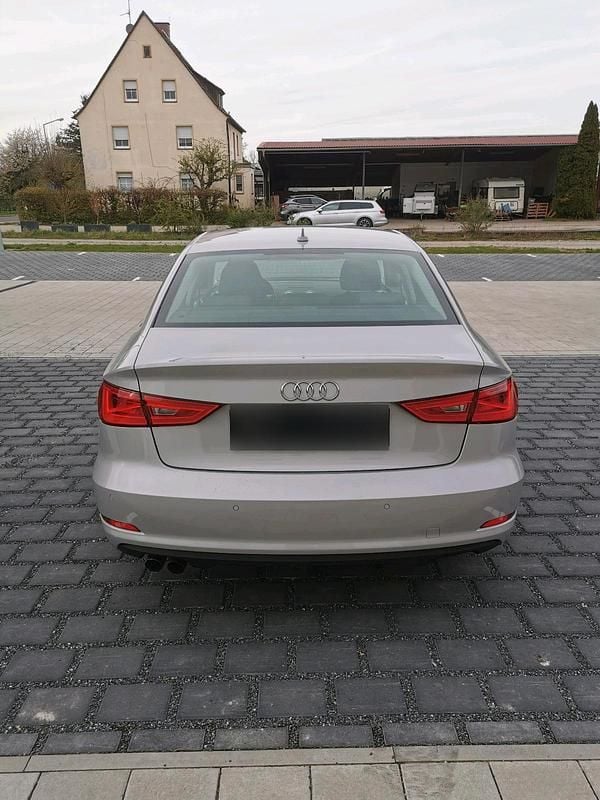 Second-hand Audi A3 2014 Gri Berlinǎ
