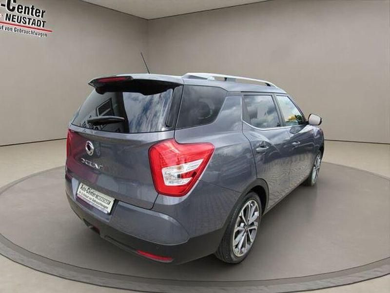 Gebraucht Ssangyong (KGM) Tivoli Sapphire 128 PS (94 kW) 2018 Grau SUV