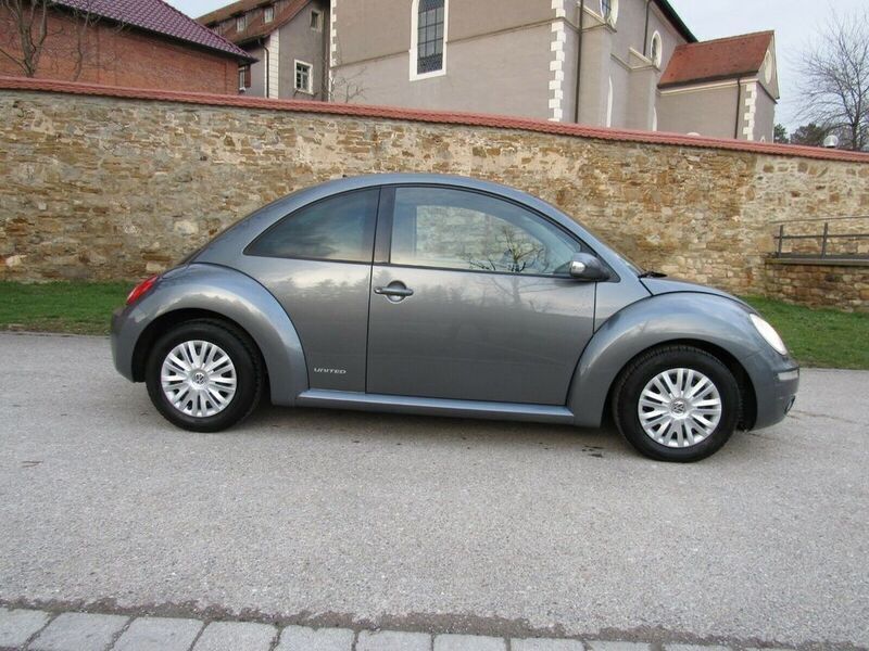 Gebraucht VW New Beetle 105 PS (77 kW) 2008 Grau metallic Kleinwagen
