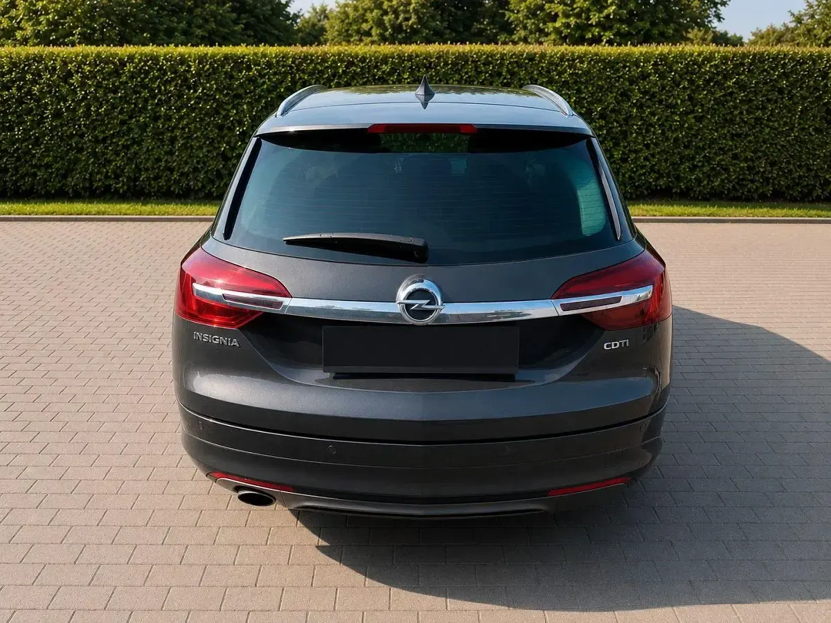 Gebraucht Opel Insignia 170 PS (125 kW) 2016 Grau Kombi