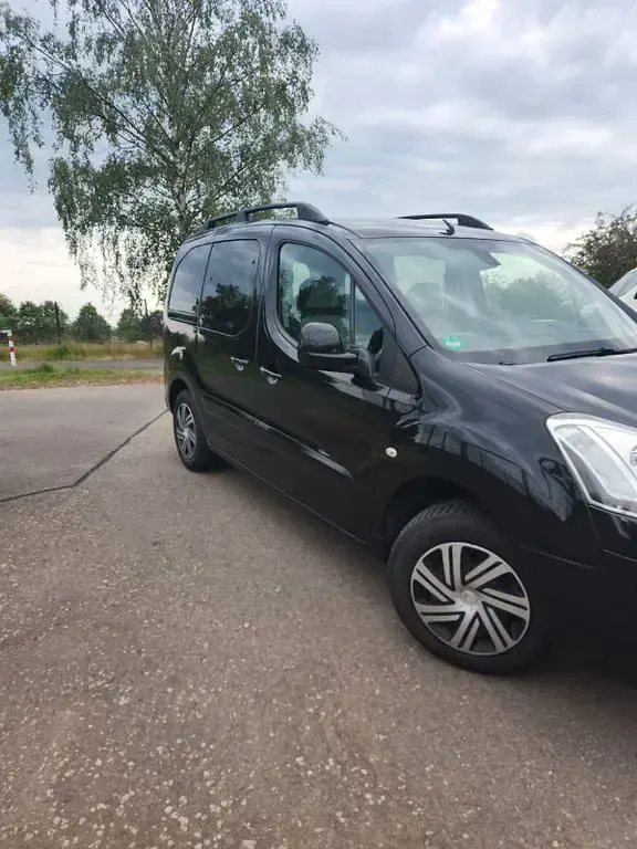 Gebraucht Citroën Berlingo SELECTION 98 PS (72 kW) 2012 Schwarz Van / Kleinbus