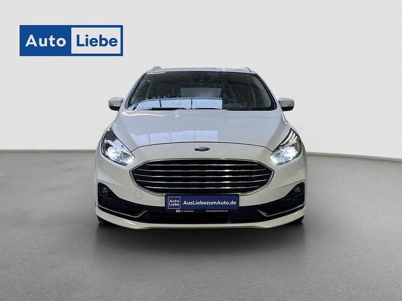 Gebraucht Ford S-MAX Titanium 190 PS (139 kW) 2022 Weiß Van / Kleinbus