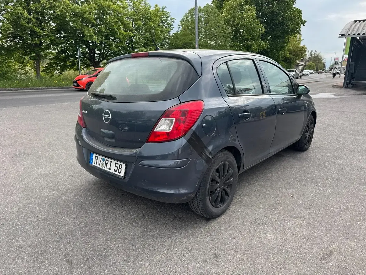 Gebraucht Opel Corsa 80 PS (58 kW) 2009 Grau Kleinwagen