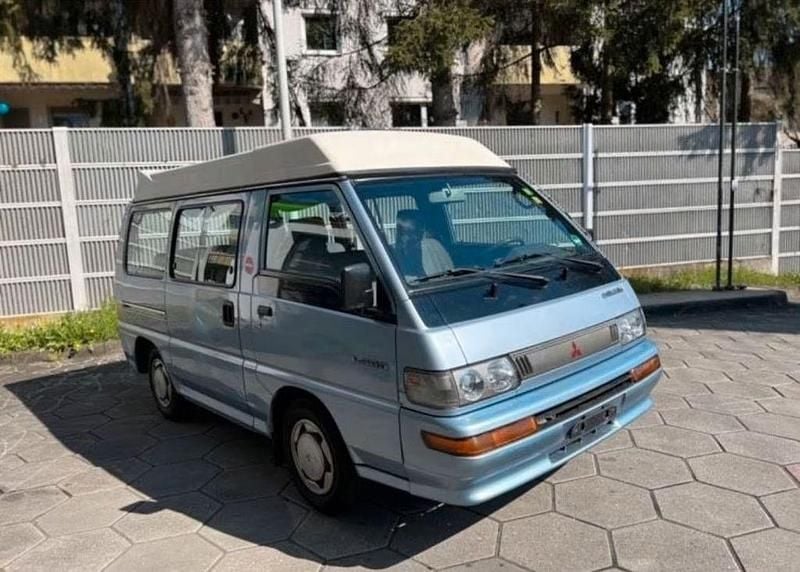 Blau Gebraucht 1991 Mitsubishi L300 Van / Kleinbus | 6.500 € - Bild 1/4