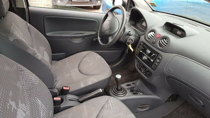 Gebraucht Citroën C2 60 PS (44 kW) 2004 Rot Kleinwagen