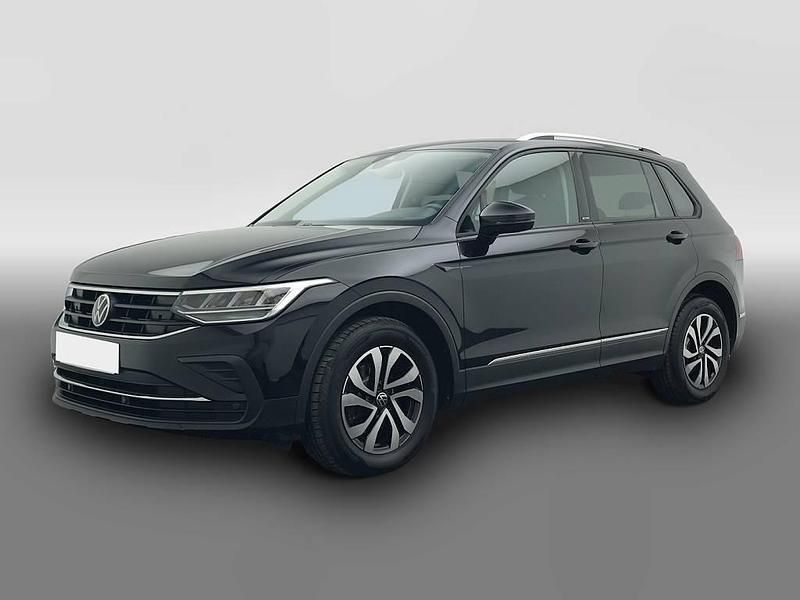Gebraucht VW Tiguan Active 150 PS (110 kW) 2022 Schwarz SUV