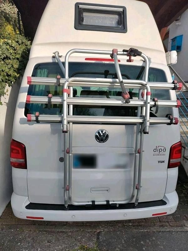 Używany VW Caravelle 140 KM (102 kW) 2011 Biały Van