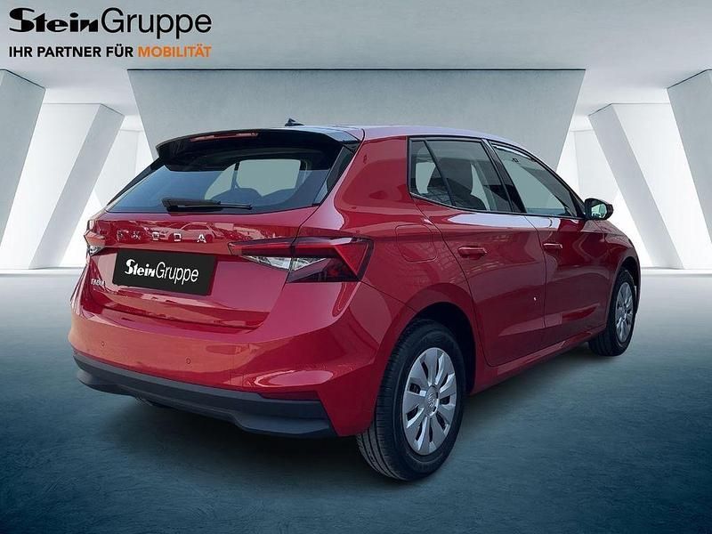 Neu Skoda Fabia Selection 80 PS (58 kW) 2025 Rot Limousine