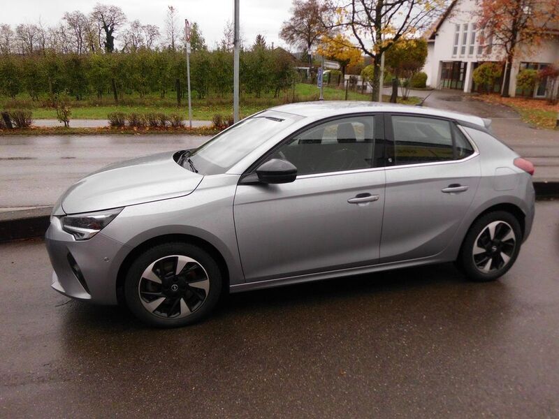 Grau Gebraucht 2020 Opel Corsa-e Elegance Kleinwagen | 17.890 € (Teuer) - Bild 1/4