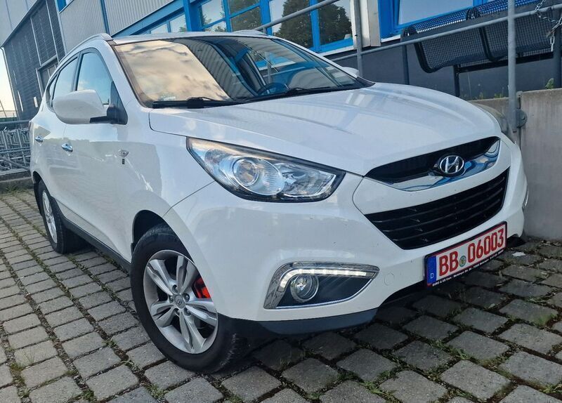 Weiß Gebraucht 2013 Hyundai ix35 SUV | 9.400 € (Superpreis) - Bild 1/4