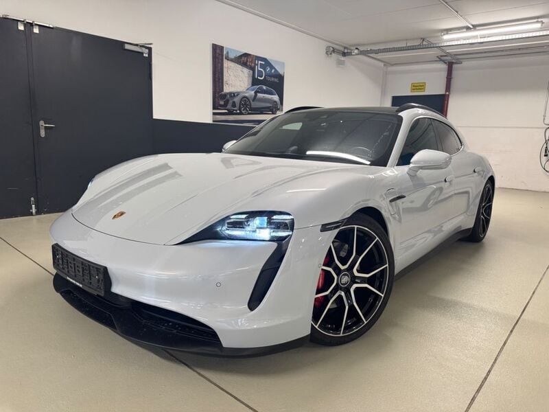 Grau Gebraucht 2022 Porsche Taycan Sport Turismo Limousine | 66.500 € (Teuer) - Bild 1/4