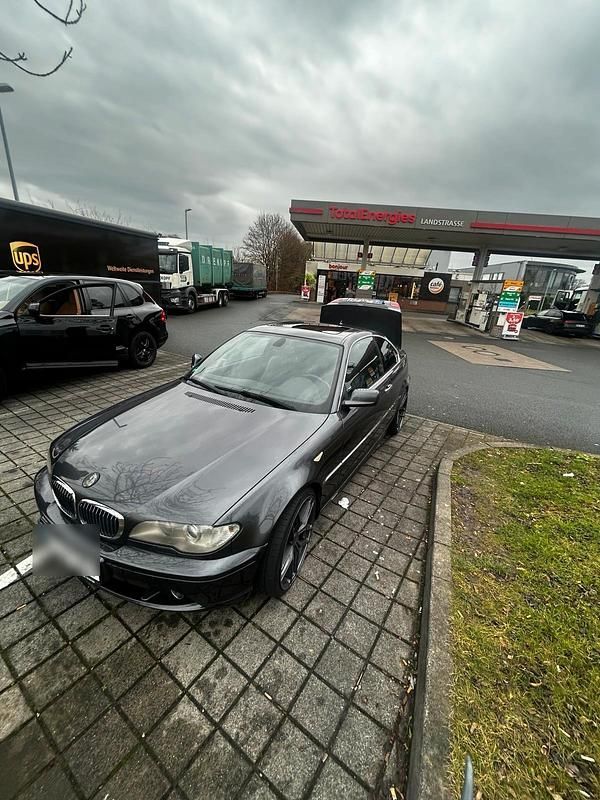 Grau Gebraucht 2004 BMW 320 Coupé | 4.500 € (Guter Preis) - Bild 1/4