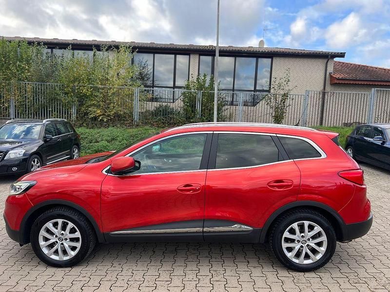 Gebraucht Renault Kadjar Life 131 PS (96 kW) 2016 Rot SUV
