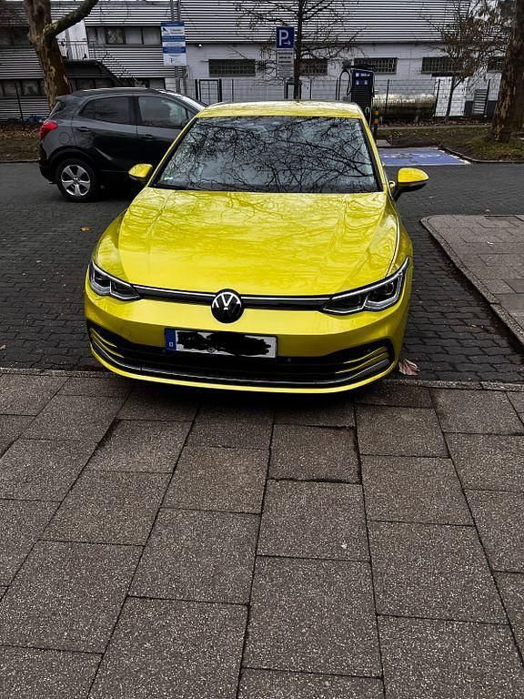 Gebraucht VW Golf VII Style 150 PS (110 kW) 2020 Gelb Limousine