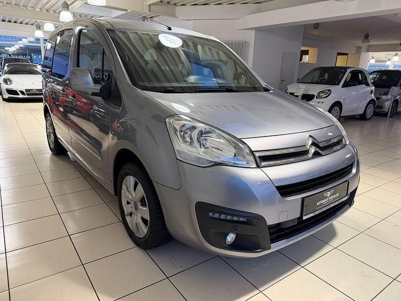 Gebraucht Citroën Berlingo SELECTION 110 PS (80 kW) 2018 Grau Van / Kleinbus