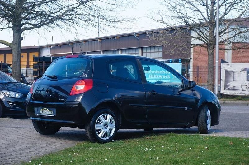Gebraucht Renault Clio III Dynamique 75 PS (55 kW) 2007 Schwarz Kleinwagen