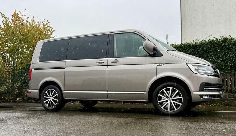 Beige Gebraucht 2017 VW T6 Highline Van | 26.200 € (Superpreis) - Bild 1/4