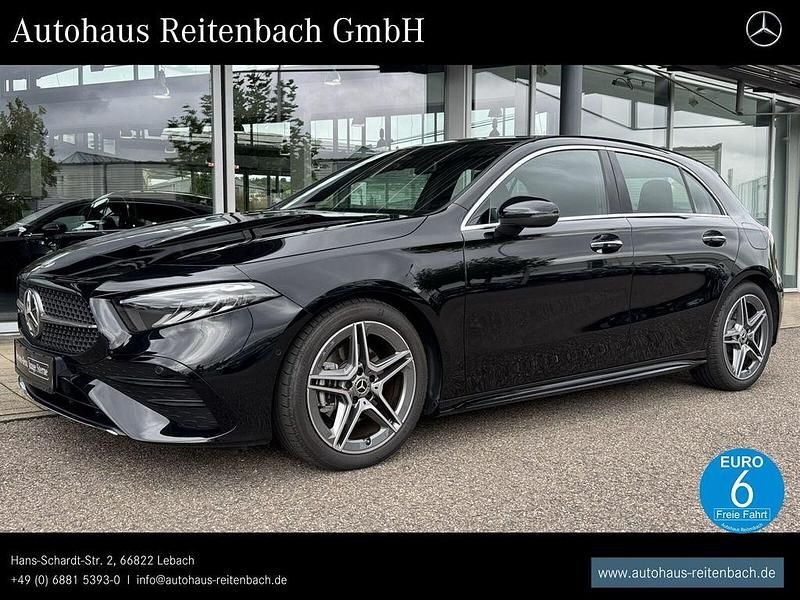 Lack kosmosschwarz Gebraucht 2024 Mercedes A200 AMG Limousine | 33.539 € (Etwas zu teuer) - Bild 1/4