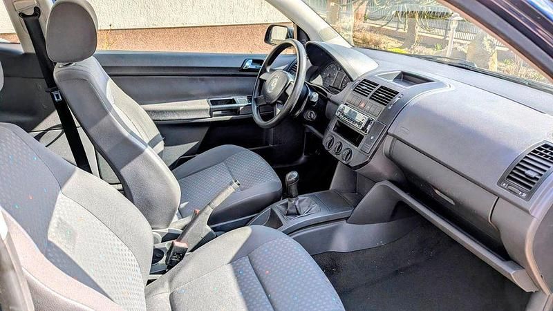 Gebraucht VW Polo Basis 54 PS (39 kW) 2004 Blau Kleinwagen