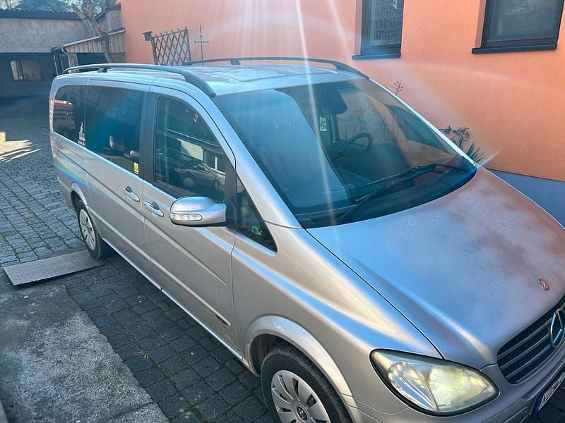 Gebraucht Mercedes Viano 150 PS (110 kW) 2009 Silber Van / Kleinbus