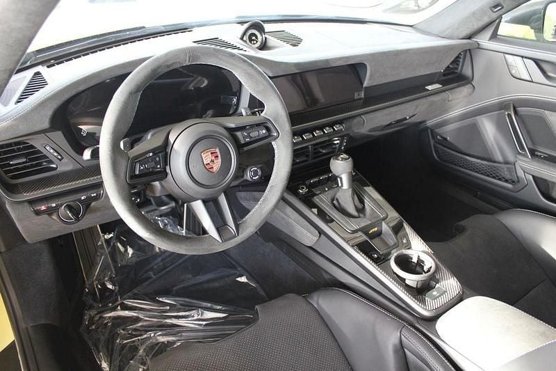Ny Porsche 992 510 HK (375 kW) 2025 Gul