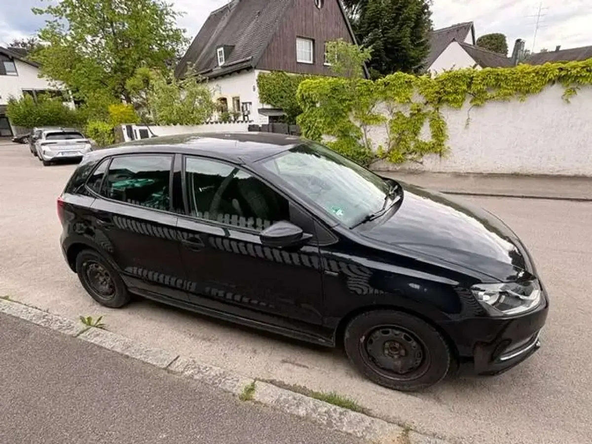 Occasion VW Polo LOUNGE 60 ch (44 kW) 2015 Noir Berline