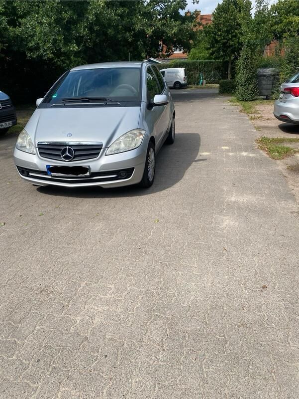 Grau Gebraucht 2008 Mercedes A160 Kleinwagen | 1.899 € (Superpreis) - Bild 1/4