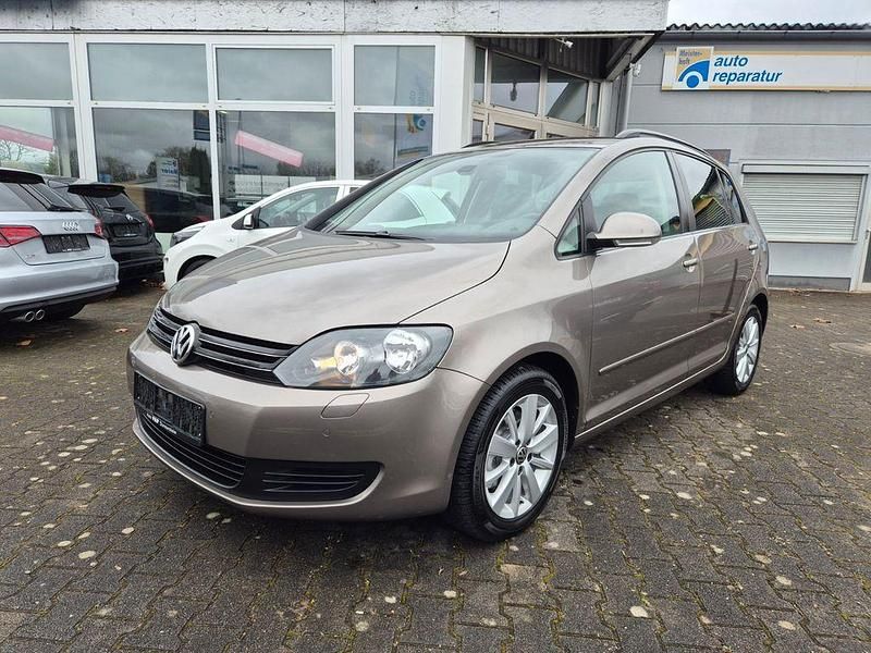 Gebraucht VW Golf Plus Cross 105 PS (77 kW) 2013 Braun Van / Kleinbus