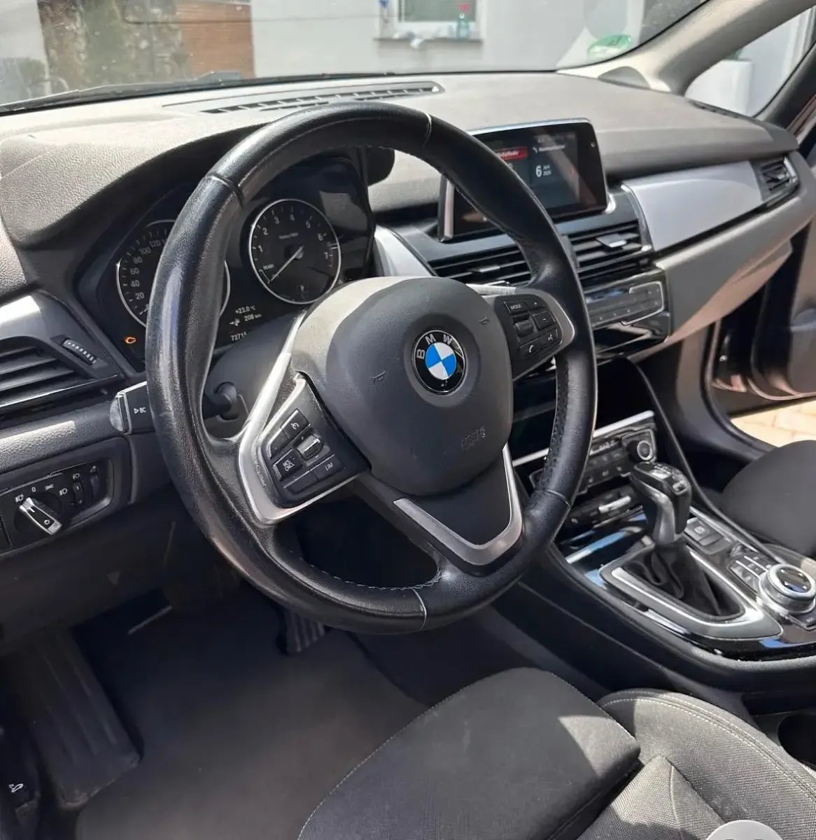 Gebraucht BMW 225 iPerformance 140 PS (102 kW) 2018 Schwarz Kleinwagen