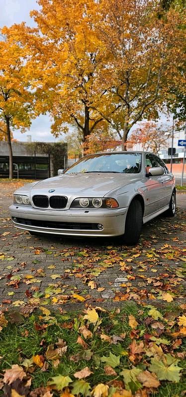 Silber Gebraucht 2000 BMW 520 Limousine | 3.800 € (Fairer Preis) - Bild 1/4