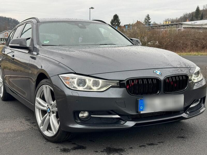Blau Gebraucht 2014 BMW 320 Sport Line Kombi | 12.250 € (Etwas zu teuer) - Bild 1/4