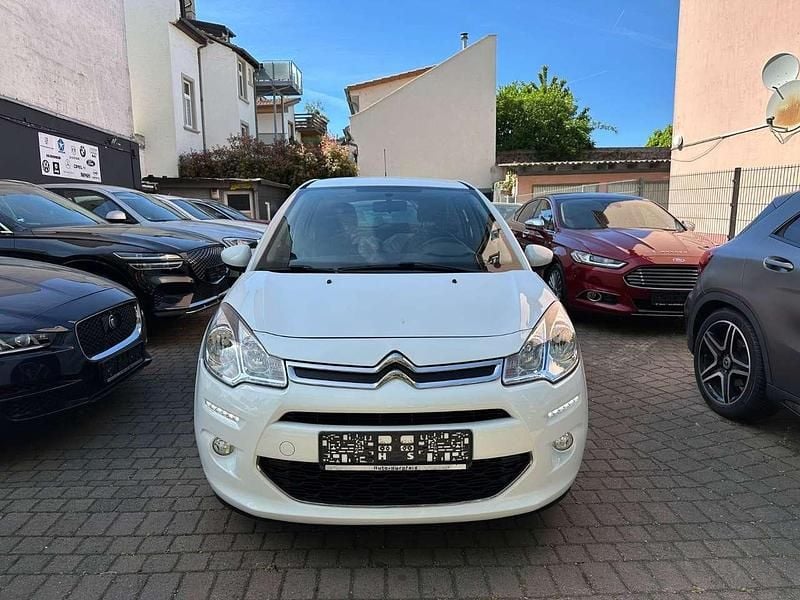 Gebraucht Citroën C3 SELECTION 82 PS (60 kW) 2016 Weiß Limousine