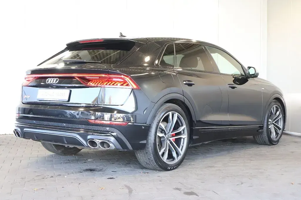 Gebraucht Audi SQ8 Sport 507 PS (372 kW) 2024 Schwarz SUV