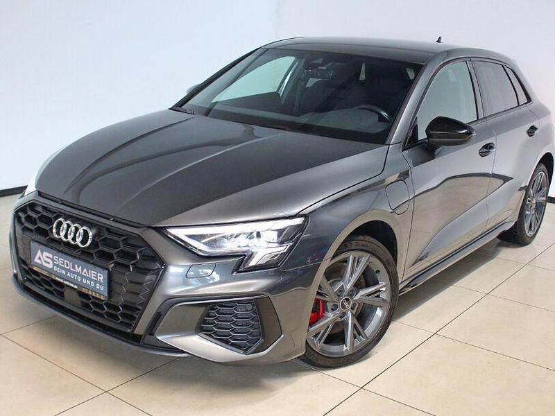 Gebraucht Audi A3 e-tron 2022 Grau Kleinwagen