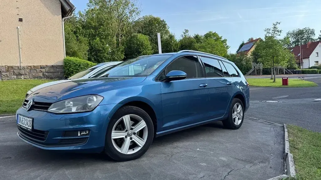 Gebraucht VW Golf VII Trendline 105 PS (77 kW) 2013 Blau Kombi