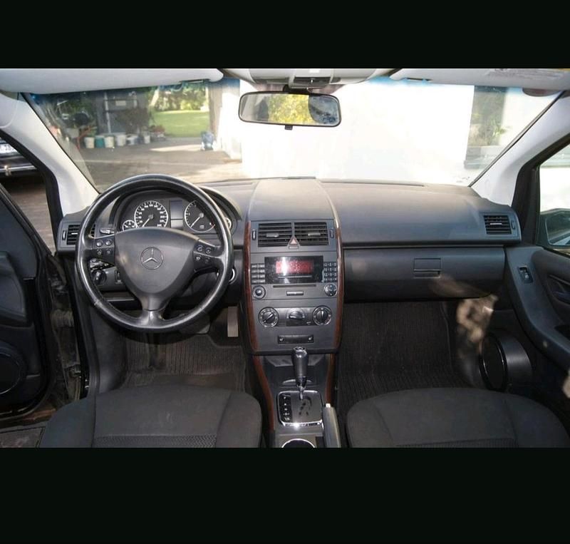 Schwarz Gebraucht 2006 Mercedes A170 Limousine | 4.499 € (Fairer Preis) - Bild 1/4