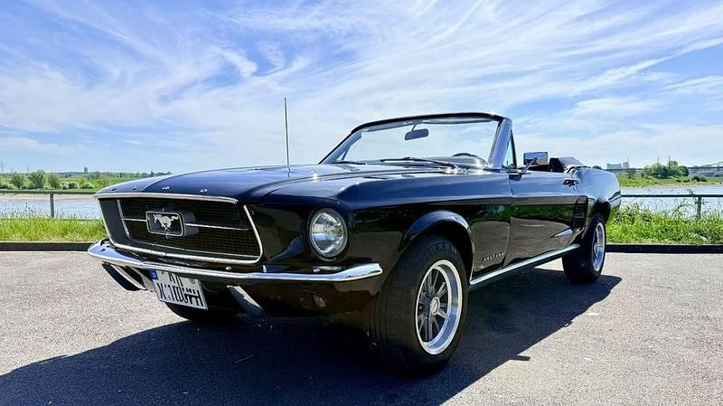 Second-hand Ford Mustang 230 CP (169 kW) 1967 Negru Cabrio