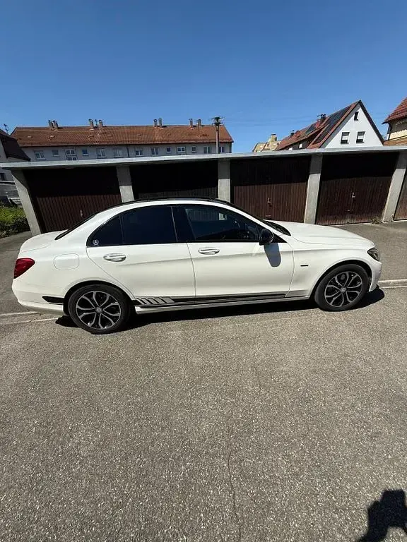 Gebraucht Mercedes C350e 211 PS (155 kW) 2017 Weiß Limousine