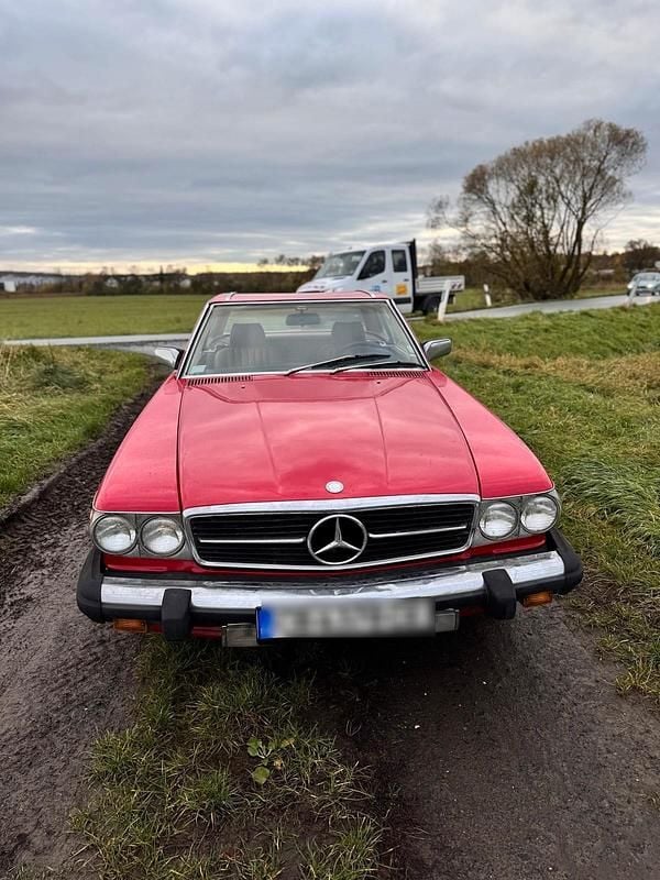 Rot Gebraucht 1986 Mercedes S560 Limousine | 18.999 € - Bild 1/4