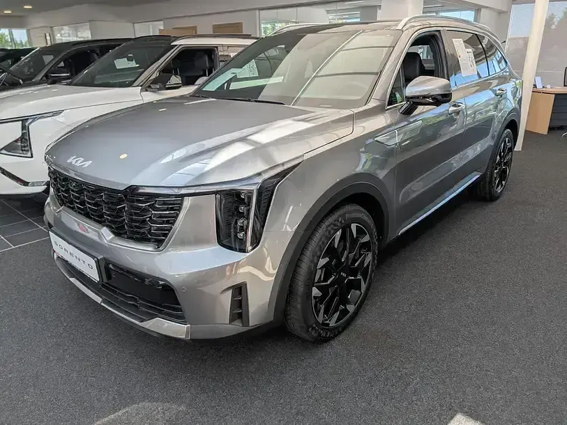 Neu Kia Sorento Platinum 193 PS (141 kW) 2026 Stahlgrau met. SUV