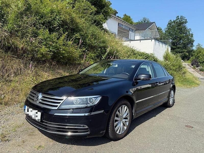 Schwarz Gebraucht 2015 VW Phaeton Limousine | 18.900 € (Fairer Preis) - Bild 1/4