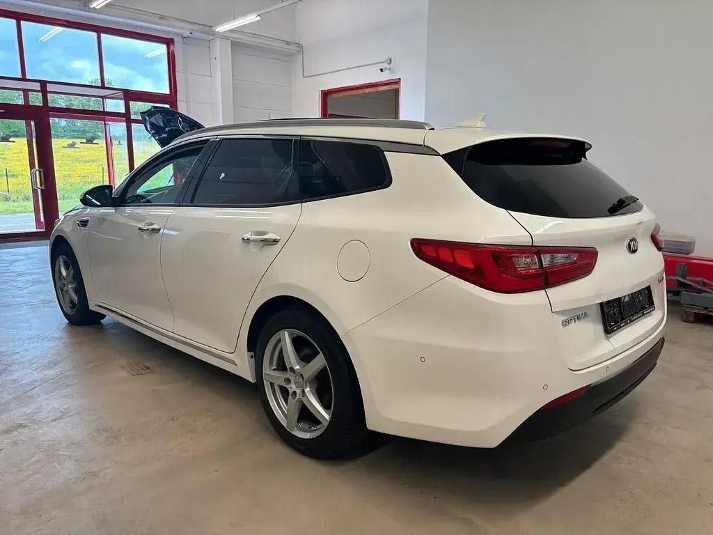 Gebraucht Kia Optima Edition 7 141 PS (103 kW) 2018 Weiß Kombi