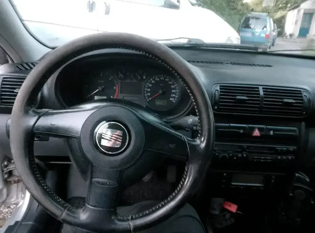 Gebraucht Seat Leon 150 PS (110 kW) 2002 Silber Kleinwagen