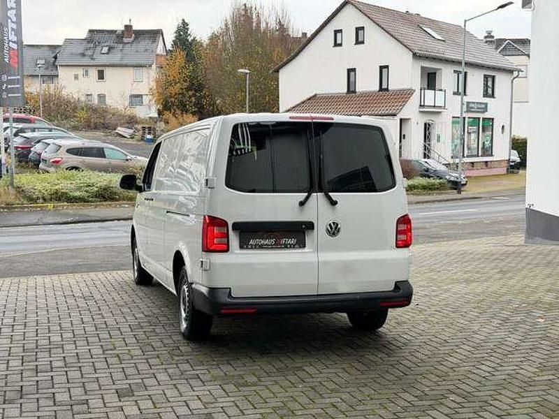 Gebraucht VW Transporter 102 PS (75 kW) 2019 Candyweiß Van