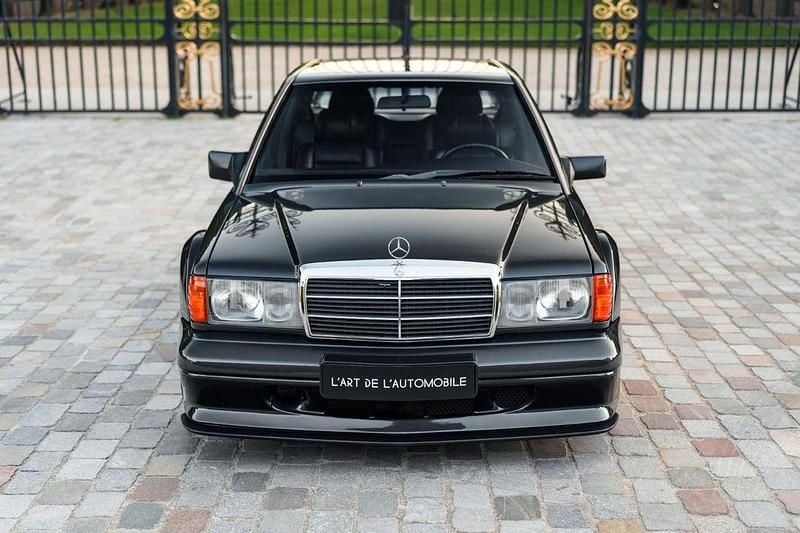 Gebraucht Mercedes 190 235 PS (172 kW) 1990 Schwarz Limousine